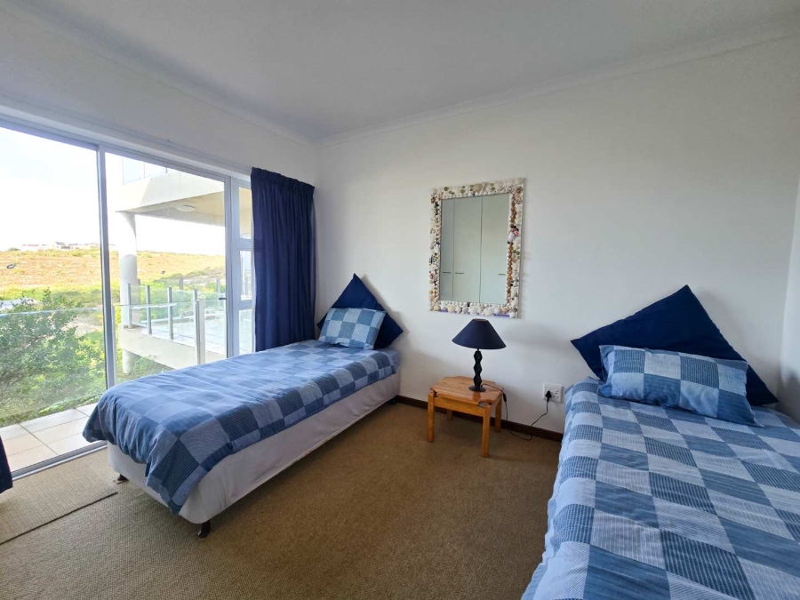 5 Bedroom Property for Sale in Stilbaai Wes Western Cape